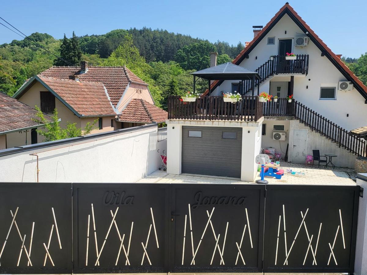 Vila Jovana Vrdnik Exterior photo